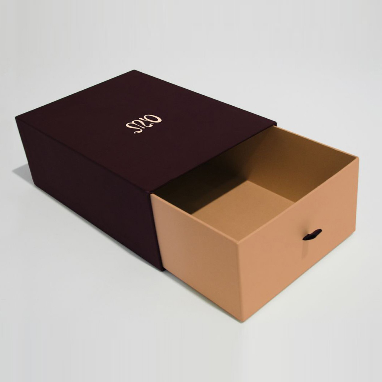 Картонная коробка для подарка. Оригинальные коробки. Упаковочные коробки. Необычные картонные коробки. Картонные коробки дизайнерские.